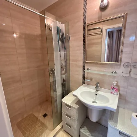 двухкомнатный в комплексе Dawn Park Deluxe Apartment *