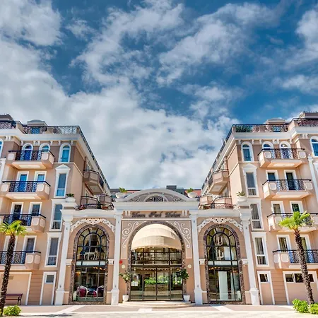 двухкомнатный в комплексе Dawn Park Deluxe Apartment